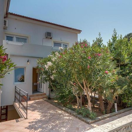 Pansion Belvedere Mali Lošinj Eksteriør bilde