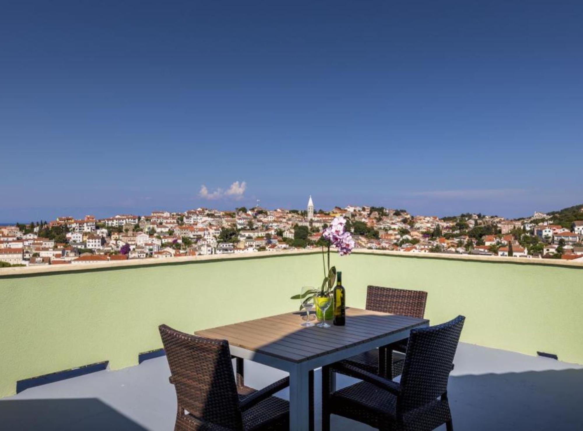 Pansion Belvedere Mali Lošinj Eksteriør bilde